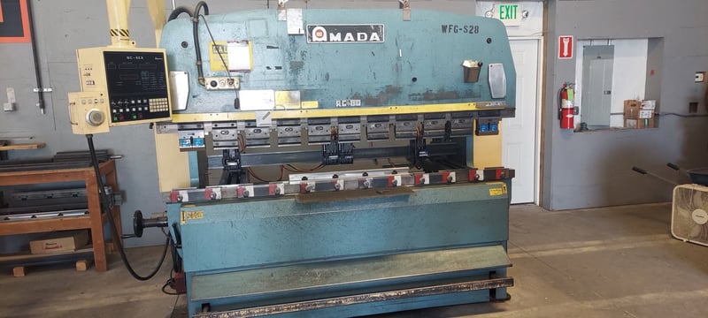 80 Ton, Amada #RG-D9-E, Hydraulic Press Brake, 8' overall, 96" bend L, 8" stroke, 15" open, 10" throat, 1985