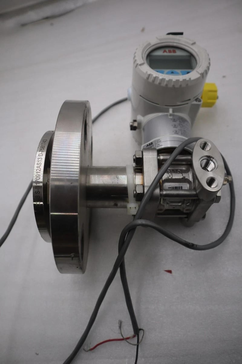 ABB Differential Pressure Transmitter Hart 2600T S-N170912AS13 STOCK 2075-A