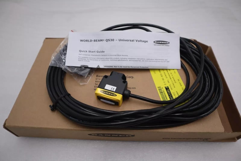 NEW Banner QS30VR3R W/30' High Performance Long Range Sensor 73197 STOCK G27