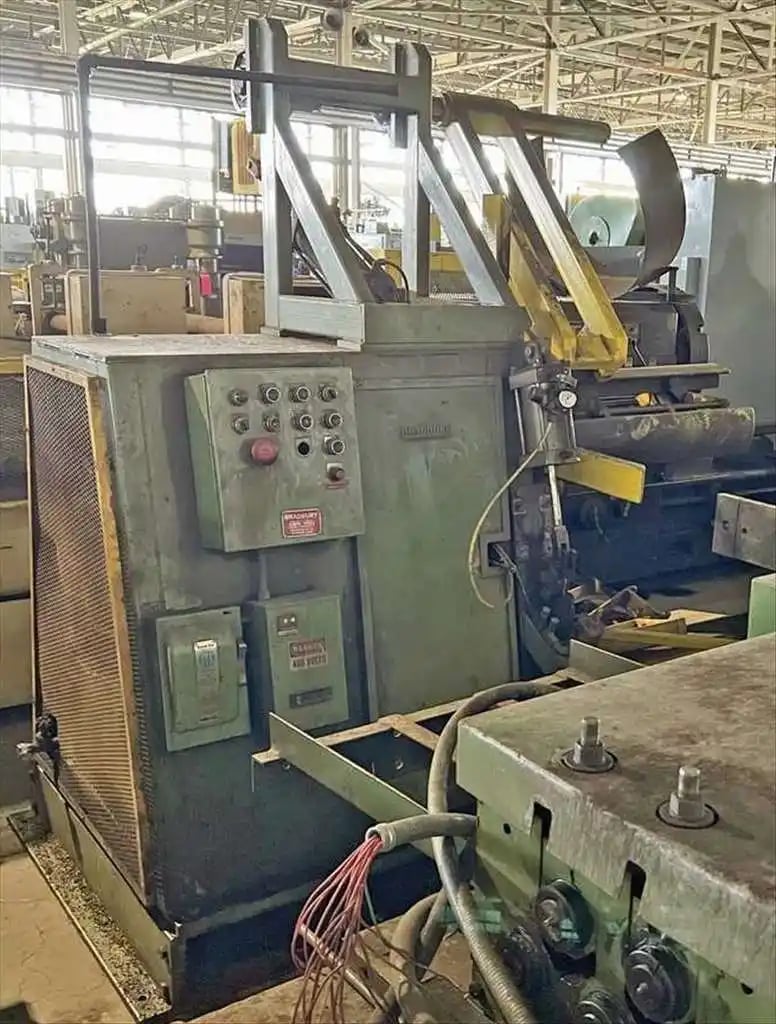10000 lb. Bradbury #420-36, uncoiler with coil car, 36" width, 60" outside dimensions, 17.5"-25"ID, 15 HP