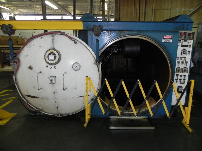 24" width x 36" D x 18" H, C.i.hayes, 2400°F, vacuum furnace w/oil quench, electric
