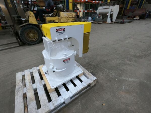 Rietz #RD-8-H32, Disintegrator, Stainless Steel, (2) Access Ports on Side, 6.5" width Screw Conveyor, 10 HP