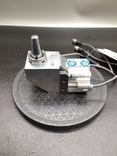 Parker wdhc-h-sd50-248-yf2p-03yb165 pneumatic cylinder used