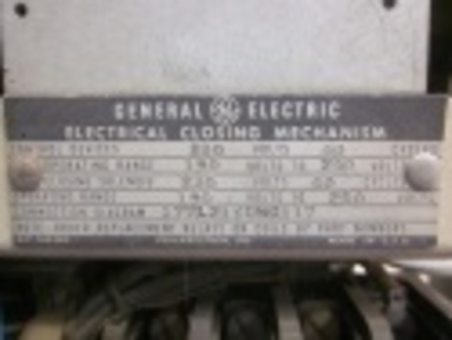 600 Amps, General Electric, AK-2-25-2, electrically operated, drawout, #AB3817