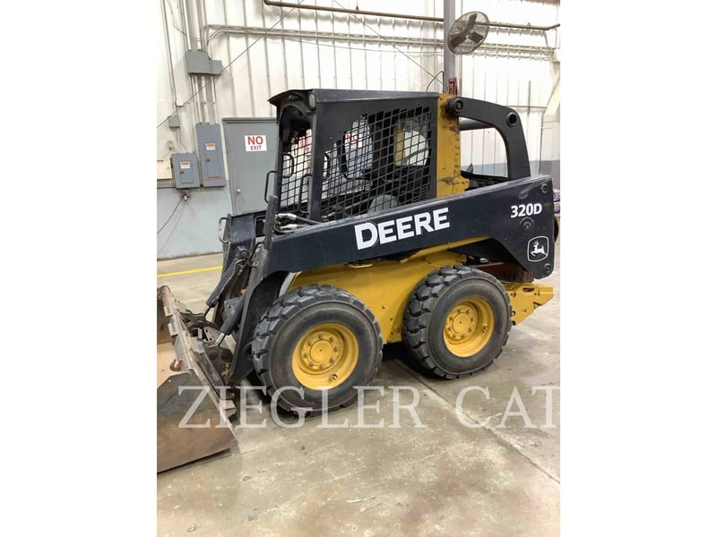 Deere & Co. 320D, Skid Steer Loader, 1521 hours, S/N: 1T0320DLEB0195282, 2010