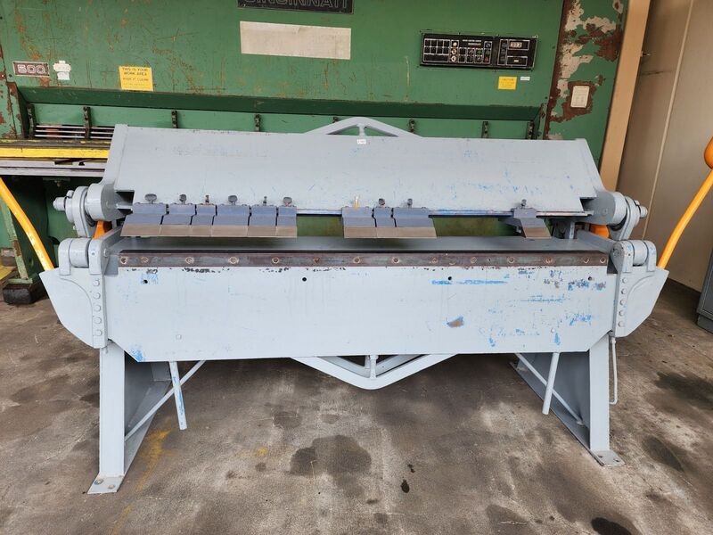 12 gauge x 6' Chicago #BPO-612-6, finger brake, 1" beam adj., 2 counter weights