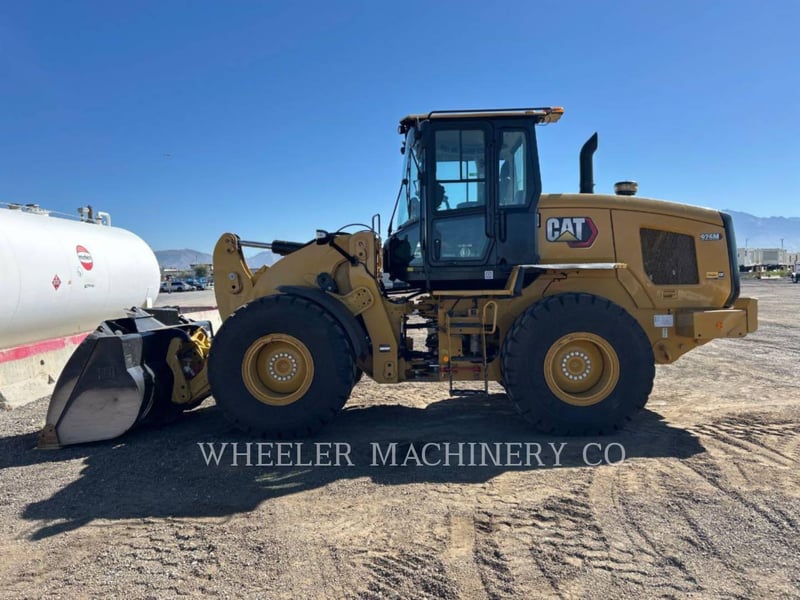Cat 926M QC 3V, Wheel Loader, 460 hours, S/N: W5L02474, 2022