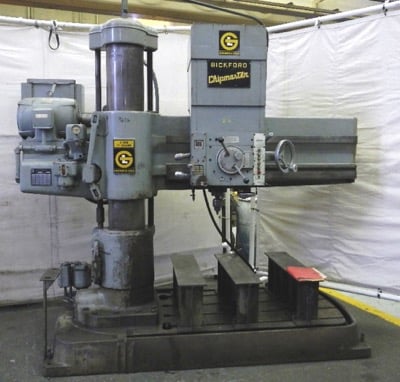 4' -11" Giddings & Lewis #Chipmaster radial drill, 40-1600 RPM, #5MT, 10 HP, hydraulic spindle feed, tap