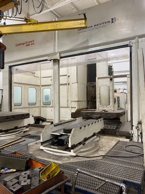 Giddings & Lewis #HMC-410, horizontal machining center, 60 automatic tool changer, chip conveyor, Siemens