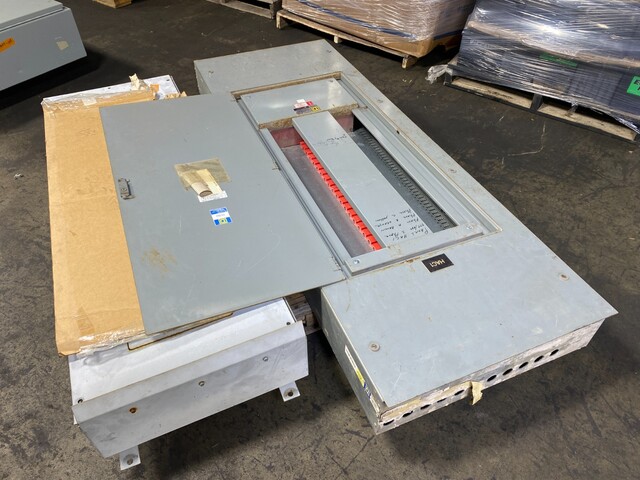 225 Amp. Square D, HC2674B, HCN I-Line Panelboard, 480 Volts, 3PH, 3W, 42 Space