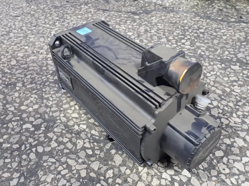 Indramat #MHD112C-024-PPO, Servo Motor, 4500 RPM