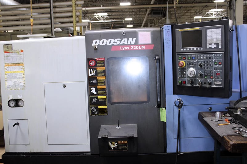 Daewoo Doosan #Lynx-220LMA, CNC lathe, 20" swing, 6" chuck, 2" bar, 20" centers, 9.84" dia., 12 turret, Fanuc