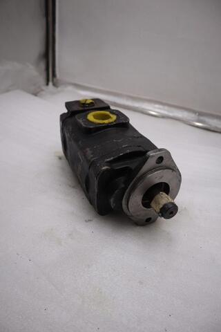 3269121137 Parker Commercial Intertech Gear Pump STOCK H1841