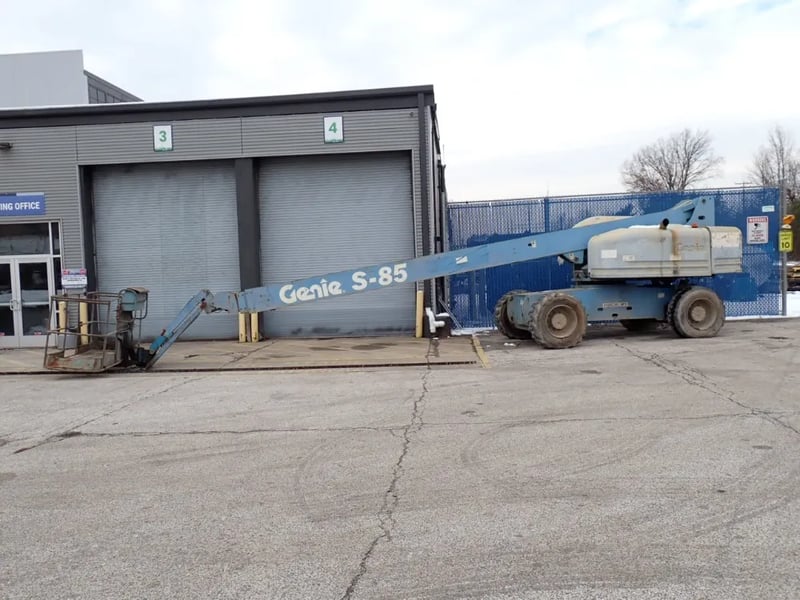 550 lb. Genie #S-85, Boom Lift, 76'11" mast height, 2 people basket, 2004, AS IS