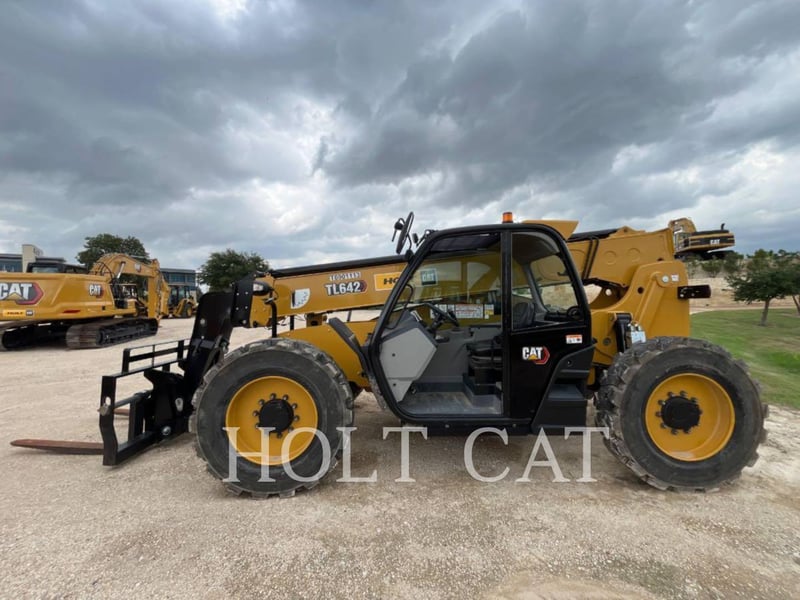 Cat TL642, Telehandler, 98 hours, S/N: T6901113, 2024
