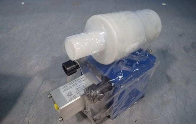 Rexroth #R900938107, Hydraulic Logic Valve