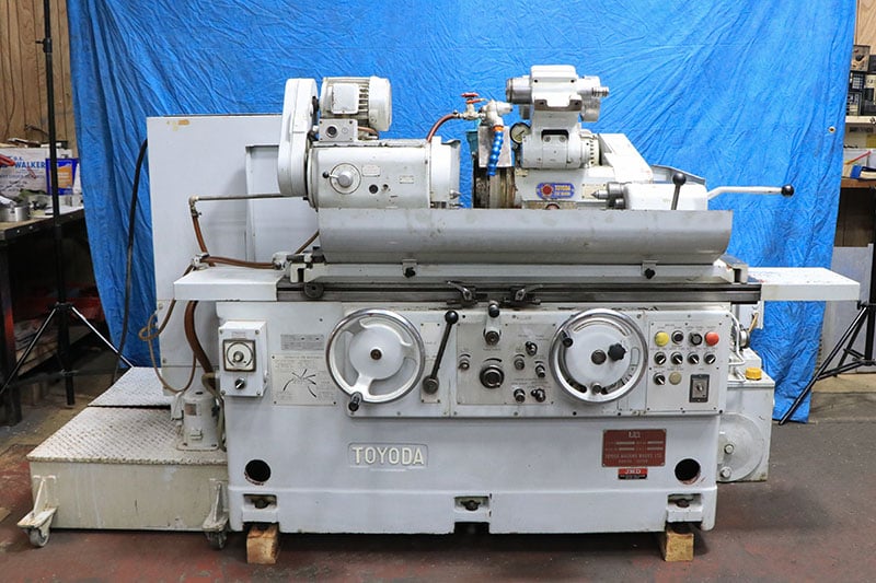 12.6" x 20" Toyoda #GUP32X50, universal id/OD cylindrical grinder, 14" x 2" x 5" wheel, swing down ID