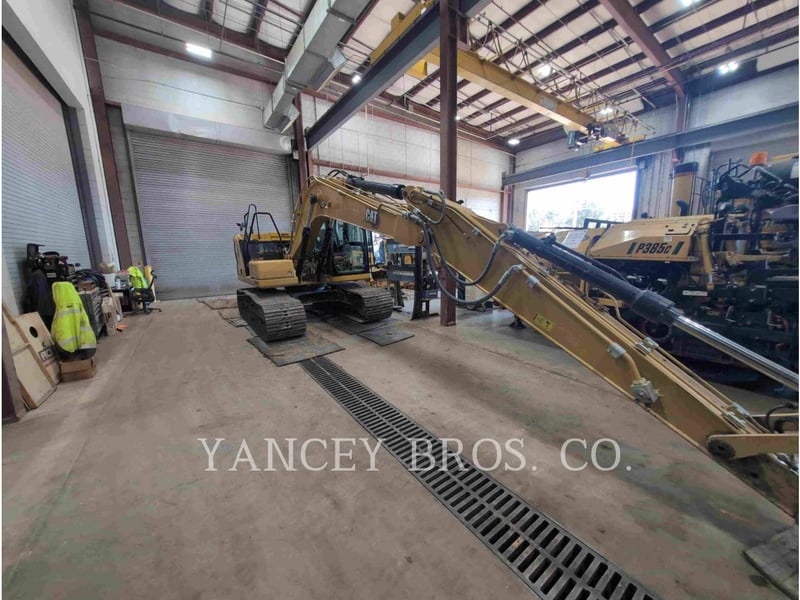 Caterpillar 313 TC, Crawler Excavator, 2825 hours, S/N: JHR20455, 2022