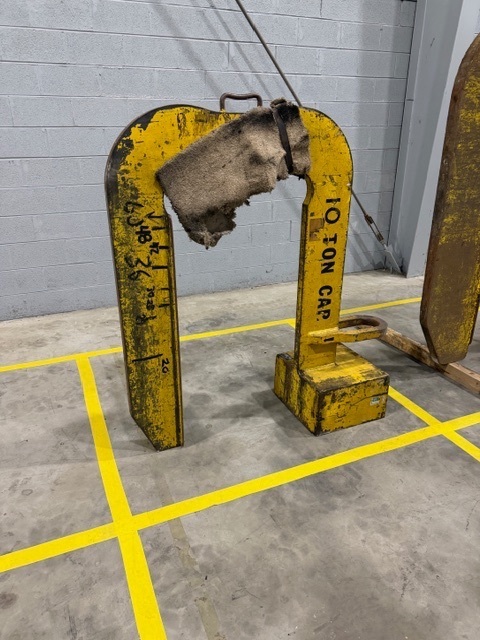 20000 lb. Cady #OS2060-24, C-Hook, 59" arm length, 32" height