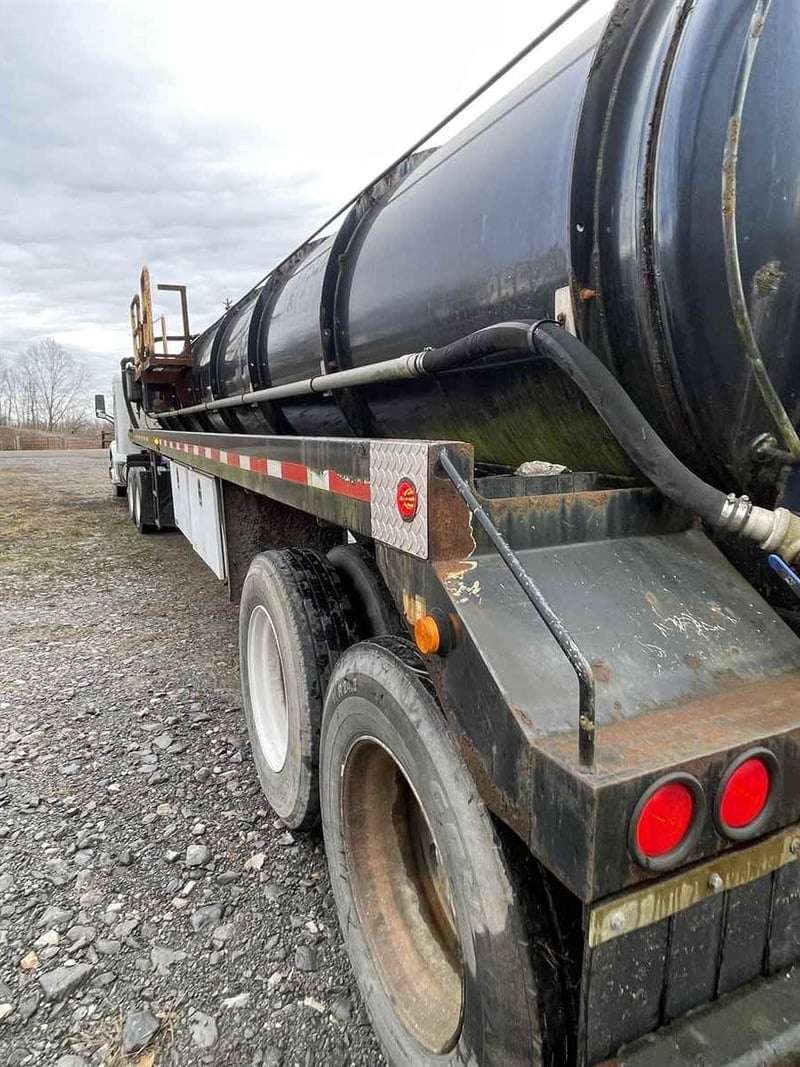J & J #130, Vacuum Trailer, Aluminum Tank, 5460 gallons, 130 barrels, Industrial Vac, 2012