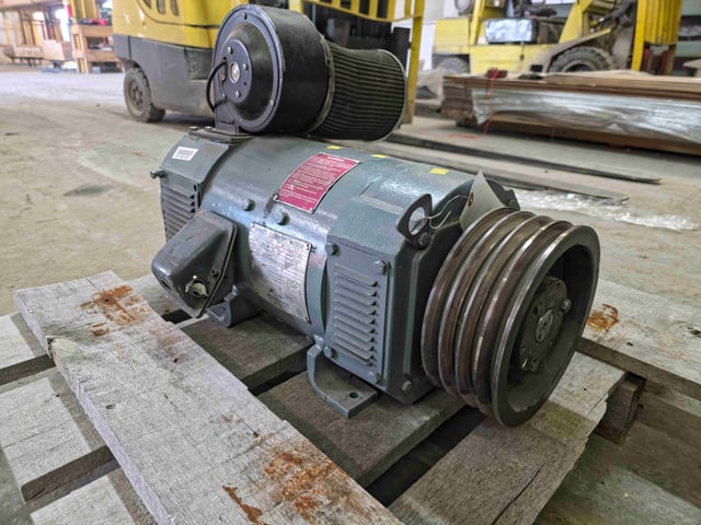 15 HP 2500 RPM Emerson, Frame 219AT, Drip-Proof Ball Bearing, 240 VA, 300/150 VF