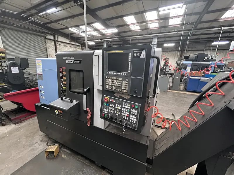 Daewoo Doosan #Lynx-2100M, CNC lathe, 23.6" swing, 6" chuck, 2" bar, 12 turret, 20 HP, 6000 RPM, Fanuc I