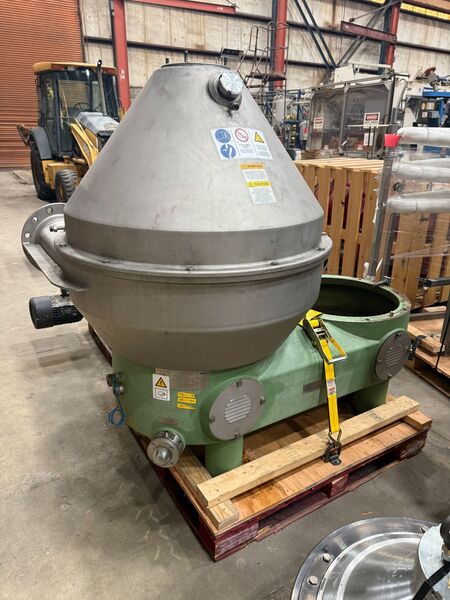 Westfalia #GSE125-06-777, Disc Batch Centrifuge, 5900 RPM bowl, 14.5 psi @ 194°F, 2011