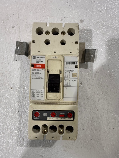 250 Amps, Cutler-Hammer #JD3250F, Molded Case Circuit Breaker, 3-pole, 600 VAC/250 VDC, 3PH