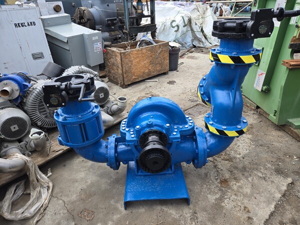 1550 GPM @ 135' PACO / Grundfos, 8" centrifugal water pump, w/ valves and traps