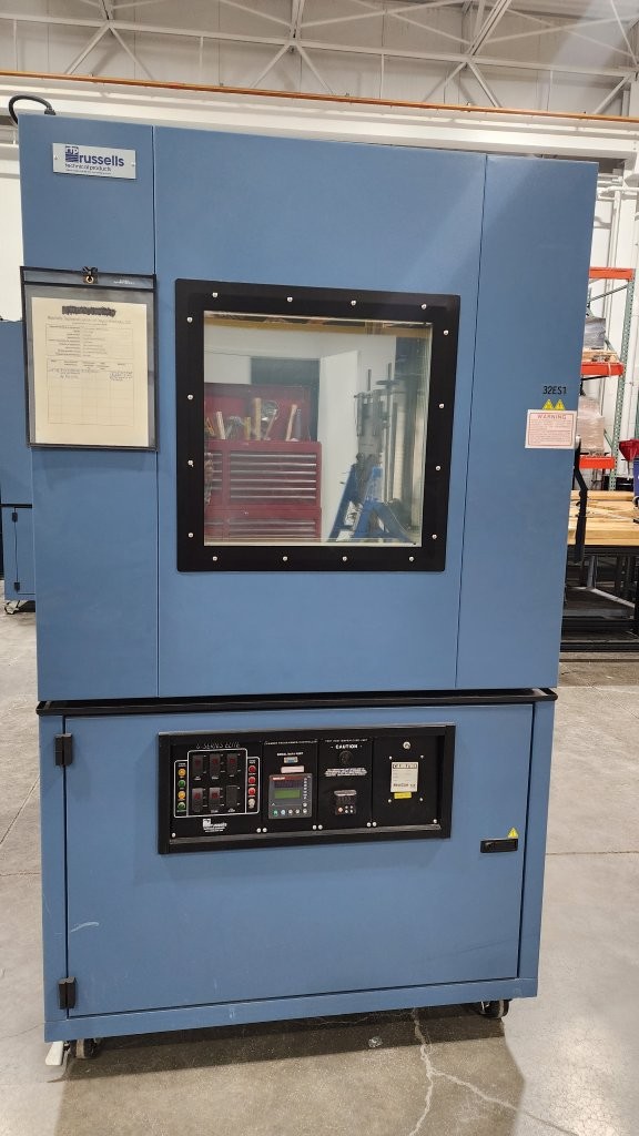 38" width x 38" D x 38" H Russells #GD-32-5-WC, environmental chamber, 32 cu.ft., -32&deg; to 180&deg;, water cooled