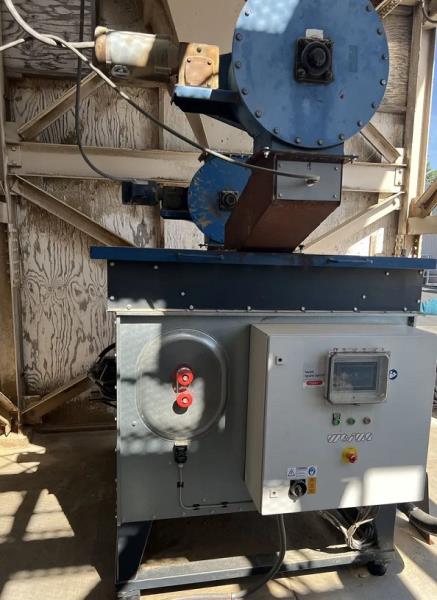 Weima #TH-614, cylindrical briquette press, 2-3/8" diameter x 4" long compacted log, 12 HP, 220-265 lb/hr