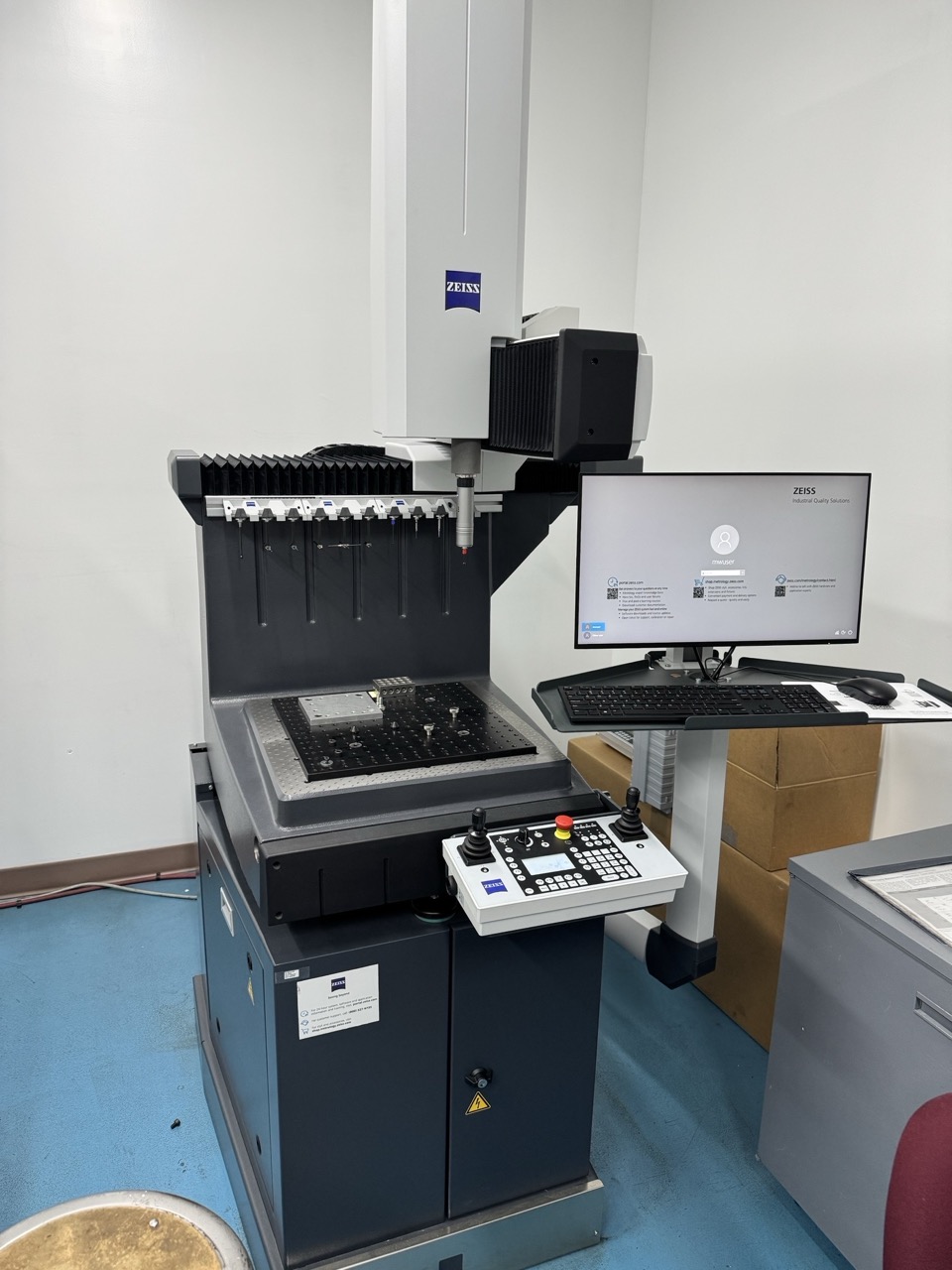 Zeiss #Duramax-5/5/5, coordinate measuring machine, 19.68" X, 19.68" Y, 19.68" Z, VAST XXT TL3 Tactile