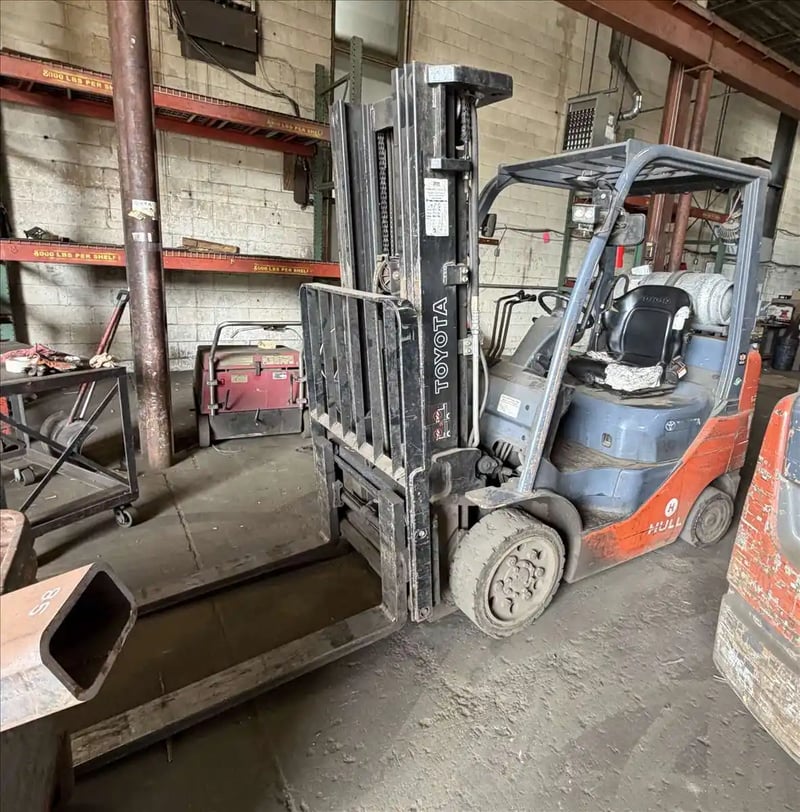 4650 lb. Toyota #8FGCU25, LP forklift, 189" lift height, 60" fork length, 5° back tilt, FSV mast