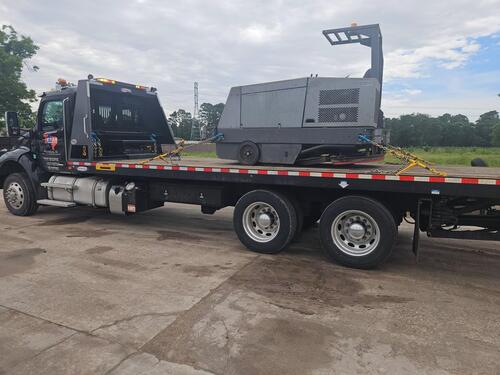 Advance #7765LP, ride-on floor sweeper scrubber, LPG, 54" scrub path, 60" sweep path, 100 gallon solution