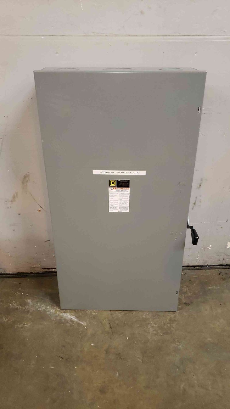 400 Amp. Square D #D325N, Fused Safety Switch, 240 VAC, loaded w/ 250A Tri-Onic Fuses
