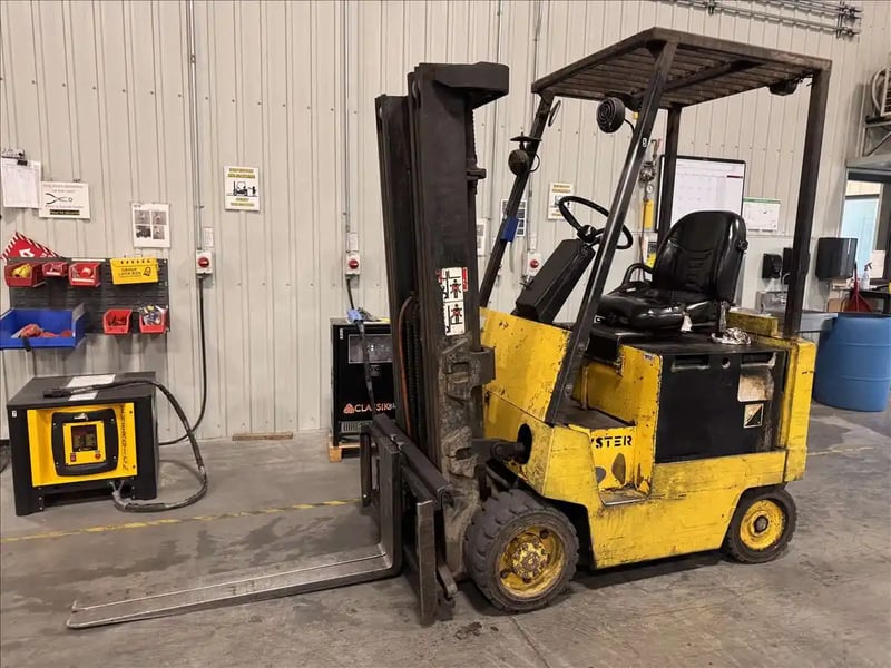 4800 lb. Hyster #E50XL, electric forklift, 189" lift height, sider shifter, 3-stage mast