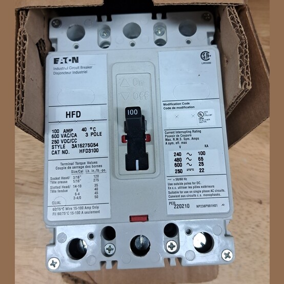 100 Amps, Eaton, HFD3100, Molded Case Circuit Breaker, 3-pole, 600 VAC/250 VDC