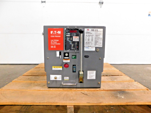 1600 Amps, Eaton, DSII-616, low voltage circuit breaker, 635 Volts, 2007