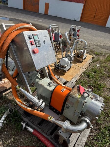 Fristam #FKL75A, Stainless Steel Centrifugal Pump, 500 psi, 7.5 HP, 1770 RPM, 230/460 V.