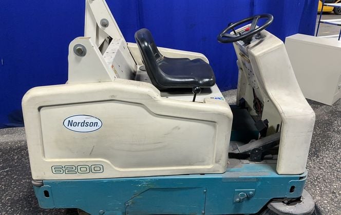 Tennant #6200, Ride-on Sweeper, 55" Sweep Path, 1624 Hours