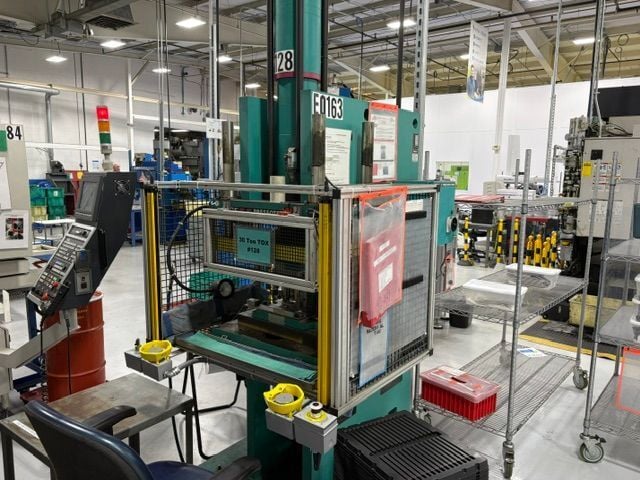 30 Ton, Tox Pressotechnik #PC-030.209US, C-Frame Press, 5.9" stroke, 15" daylight, 93 psi, 2019