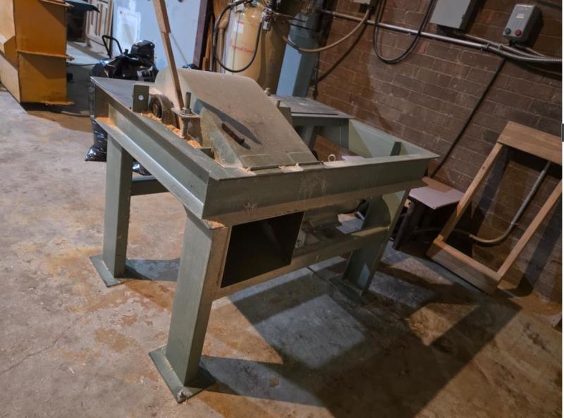 Cam-Wood #1AM-1150, pallet notcher, 10 HP, 220 V., 3-Ph., 9" L x 2-1/2" H x 1-5/8" D max notch, 2023