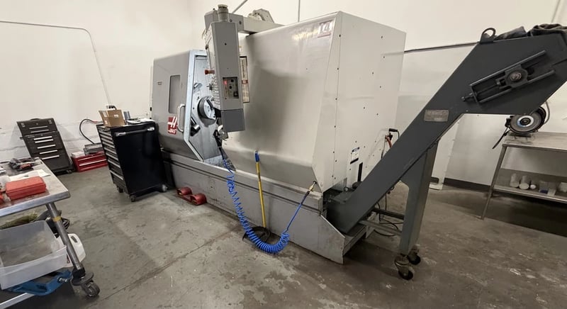 Haas #SL-30T, 30" swing, 10" chuck, 3" bar, 26" centers, 17" diameter, Haas CNC, 2005