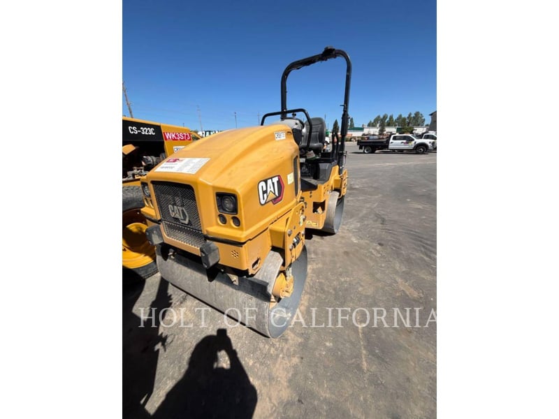Caterpillar CB2.7 GC, Compactor, 875 hours, S/N: 64100401, 2022