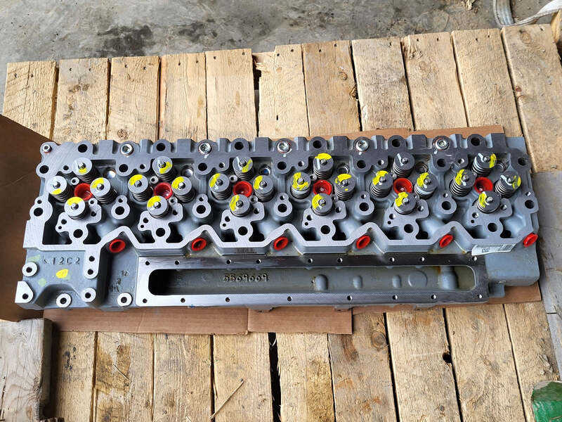 Cummins #5569669-GI, Cylinder Head 5282719, new surplus