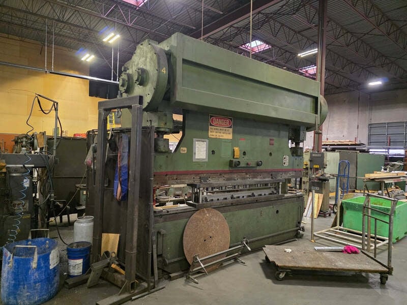 250 Ton, Wysong #225-10, Hydraulic Press Brake