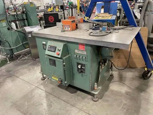 RDN #3-18, extrusion cutoff saw, 12" blade, 3" max pipe profile, 1.5 HP, Allen Bradley Control, 2004