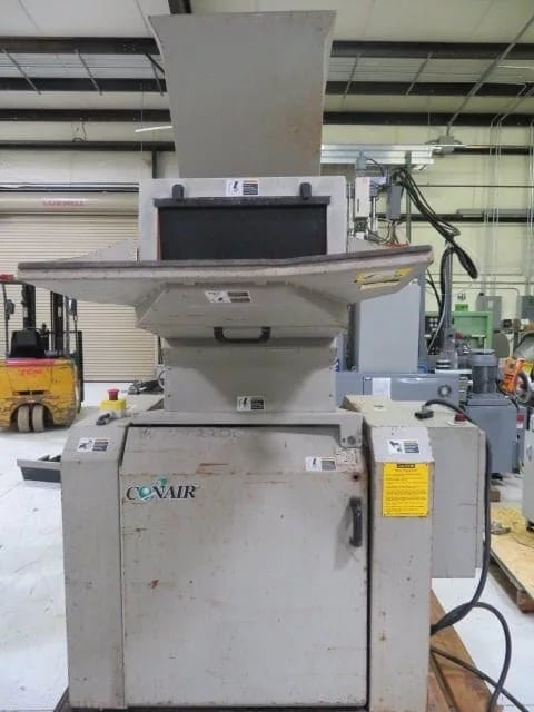 13" x 18" Conair #CB-1018, granulator, 15 HP, 3/8" screen, robot feed hopper, 2003