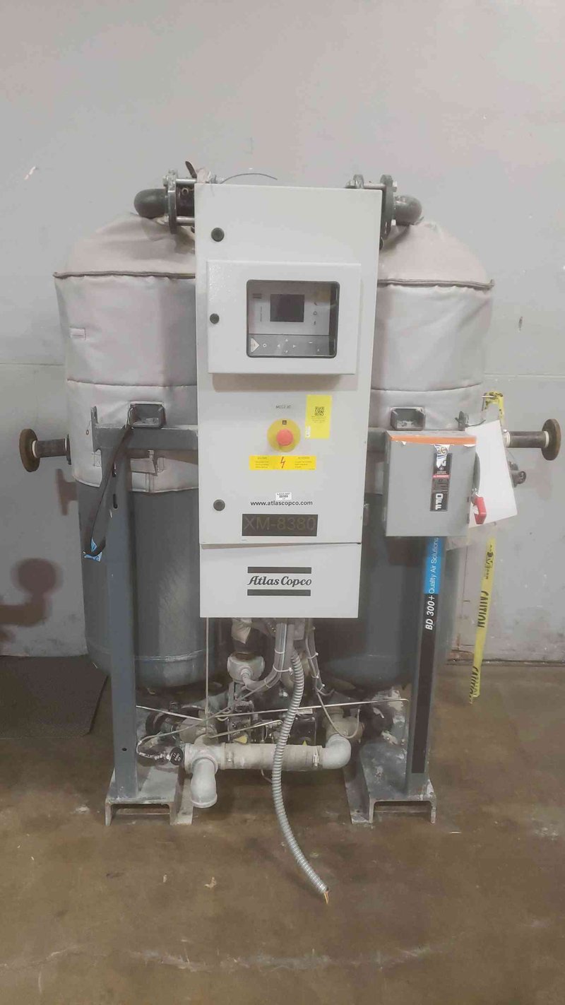 636 cfm, Atlas Copco #BD300-PLUS, heated blower purge desiccant air dryer, 440 V., 3 phase
