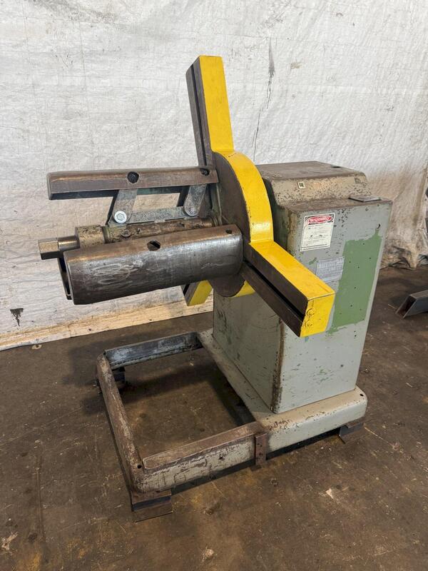 4000 lb. American #60, uncoiler, 18" width